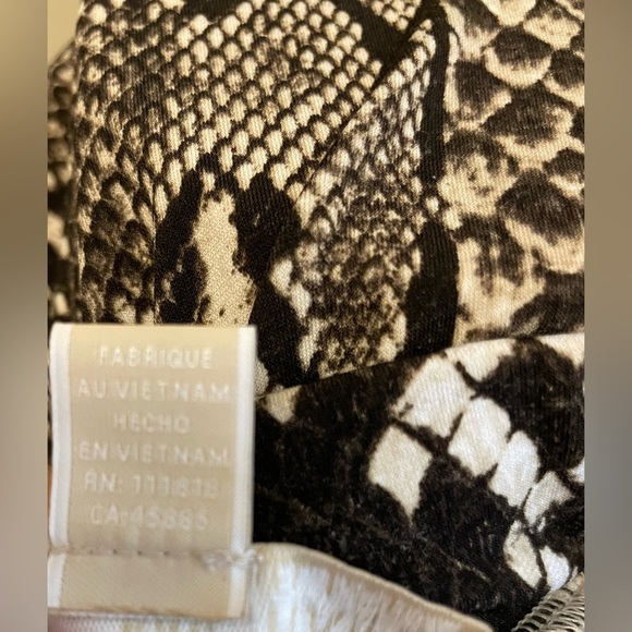 Michael Kors Snake Print Pleated elastic waist Knee Length Skirt women s Large - Picture 4 of 4